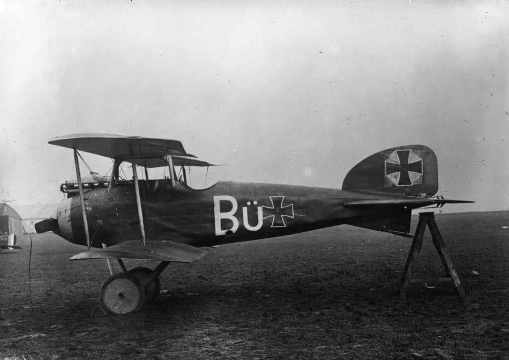 Самолет Альбатрос D I из «Летающего цирка Рихтгофена», захваченный англичанами